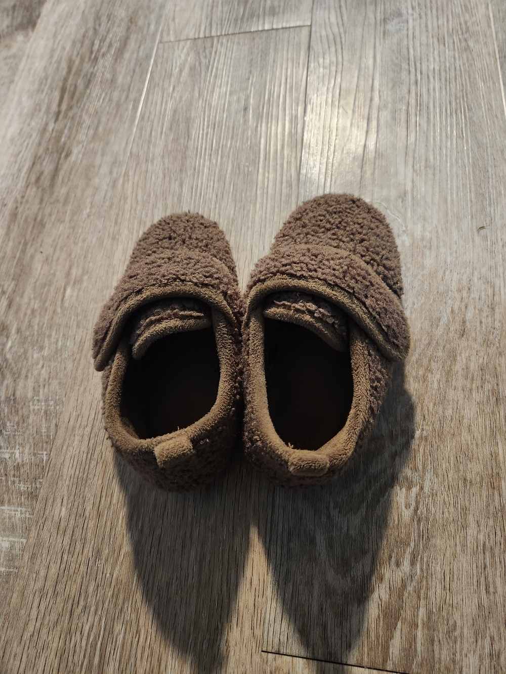 George Plush Brown Kids Slip-On Sherpa Slippers